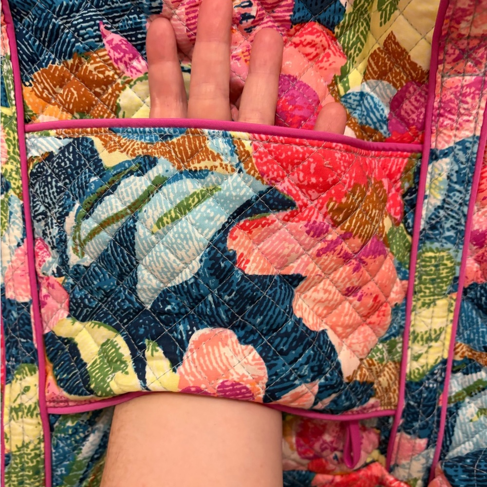Vera Bradley Iconic Miller Travel Bag - Picture 5 of 8